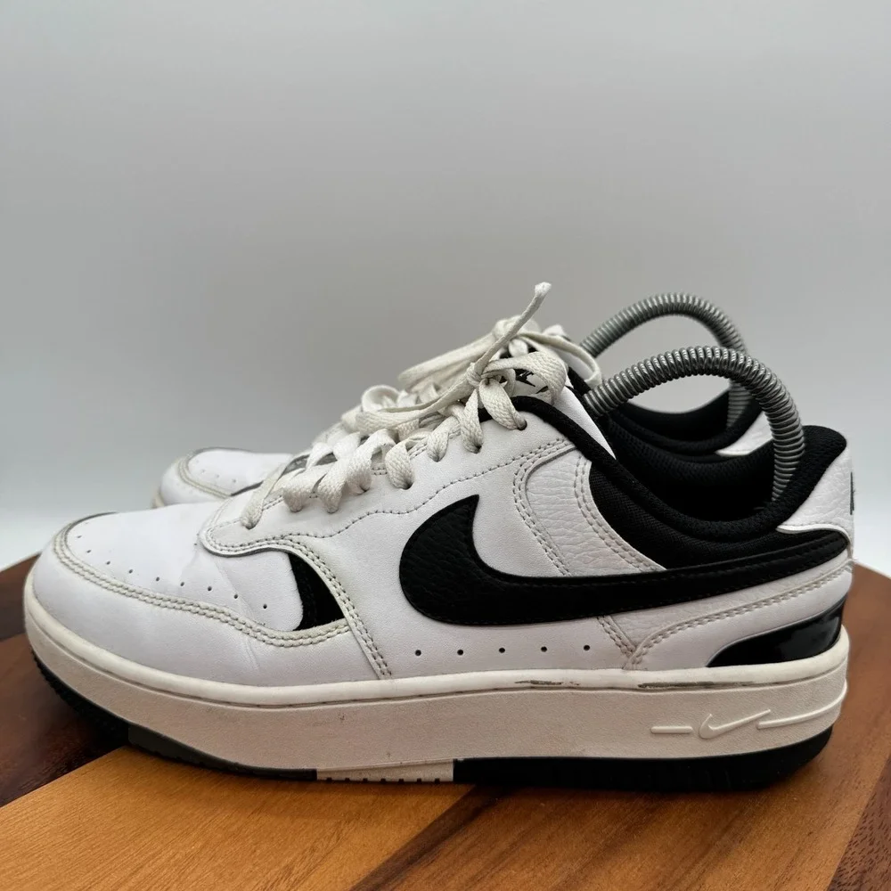 Nike Gamma Force Shoes Womens 9 White Black Basketball Athletic Sneakers - Picture 4 of 10